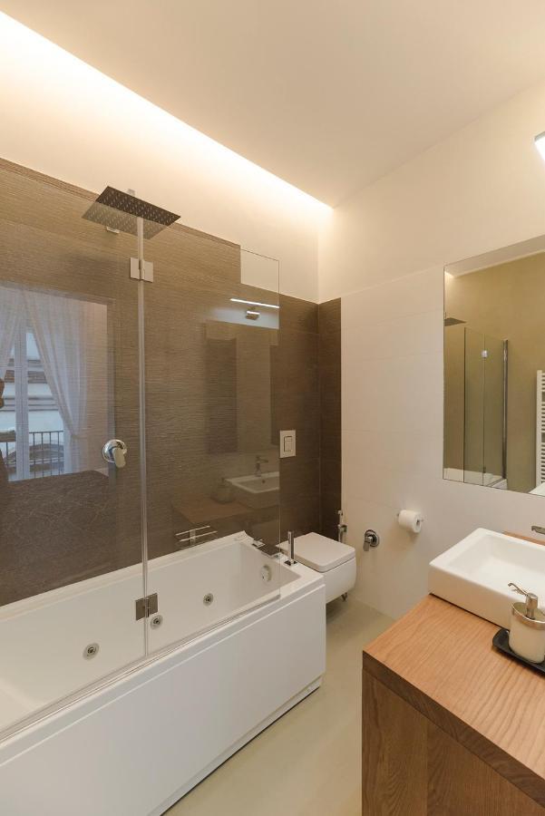 A Misura Duomo Rooms & Apartment - Ls Accommodations Nápoly Kültér fotó