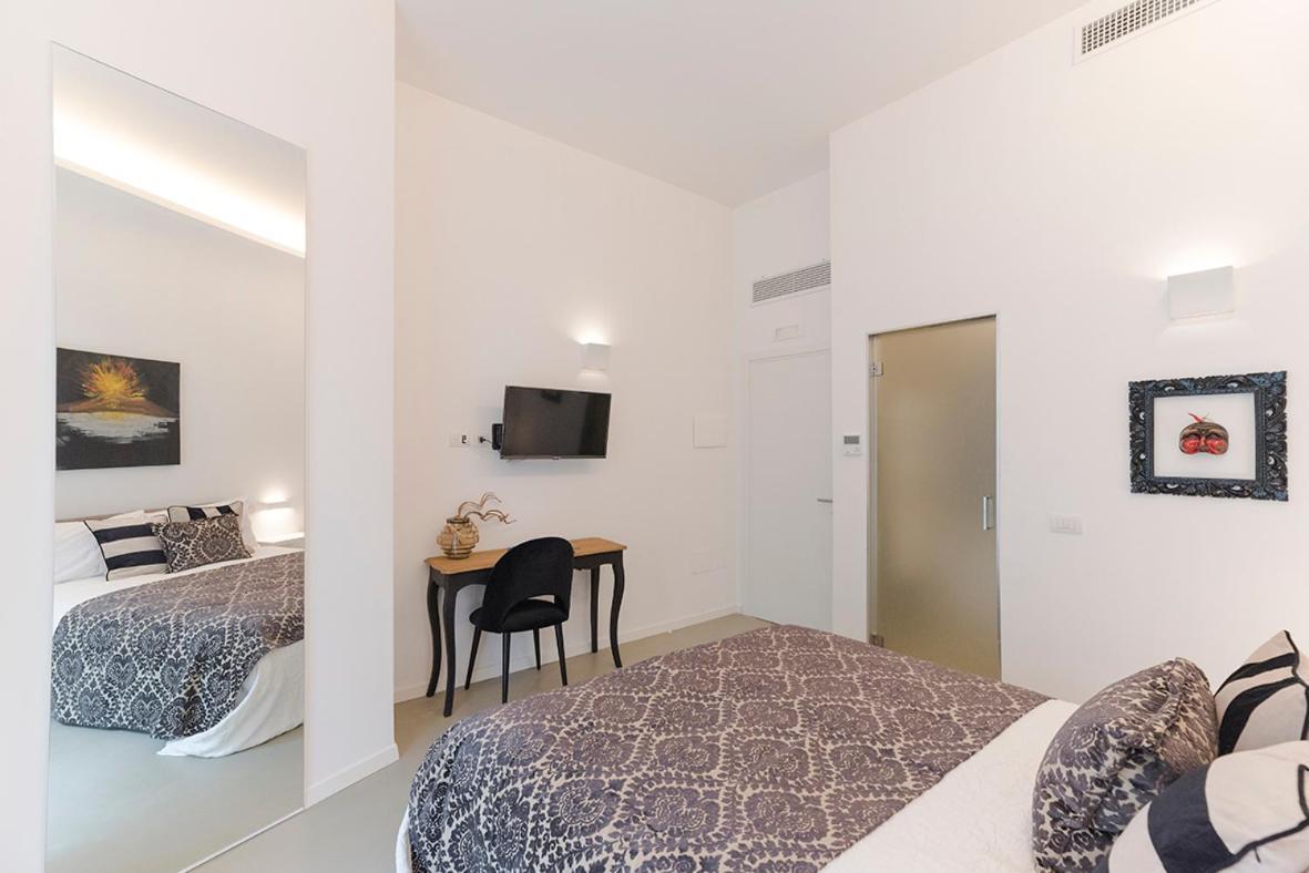 A Misura Duomo Rooms & Apartment - Ls Accommodations Nápoly Kültér fotó