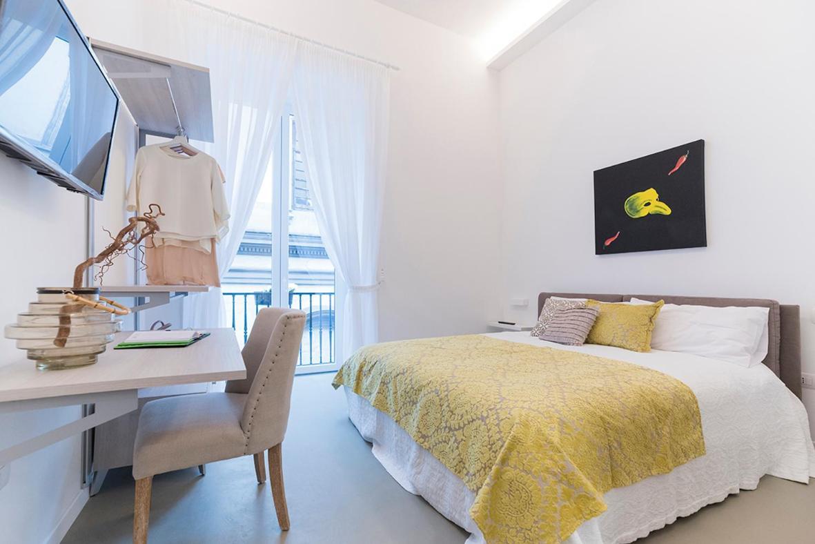 A Misura Duomo Rooms & Apartment - Ls Accommodations Nápoly Kültér fotó