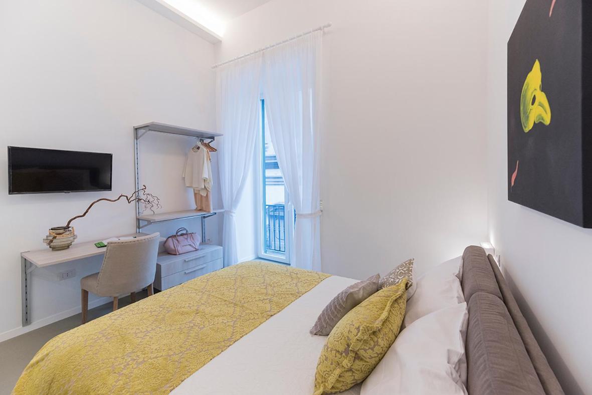A Misura Duomo Rooms & Apartment - Ls Accommodations Nápoly Kültér fotó