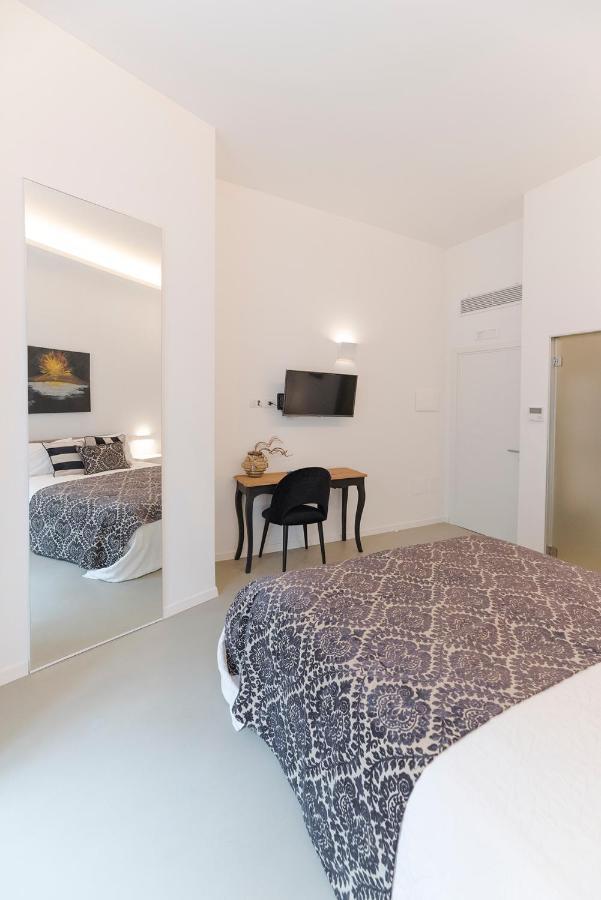 A Misura Duomo Rooms & Apartment - Ls Accommodations Nápoly Kültér fotó
