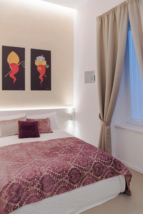 A Misura Duomo Rooms & Apartment - Ls Accommodations Nápoly Kültér fotó