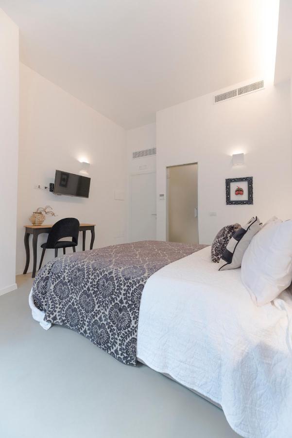 A Misura Duomo Rooms & Apartment - Ls Accommodations Nápoly Kültér fotó