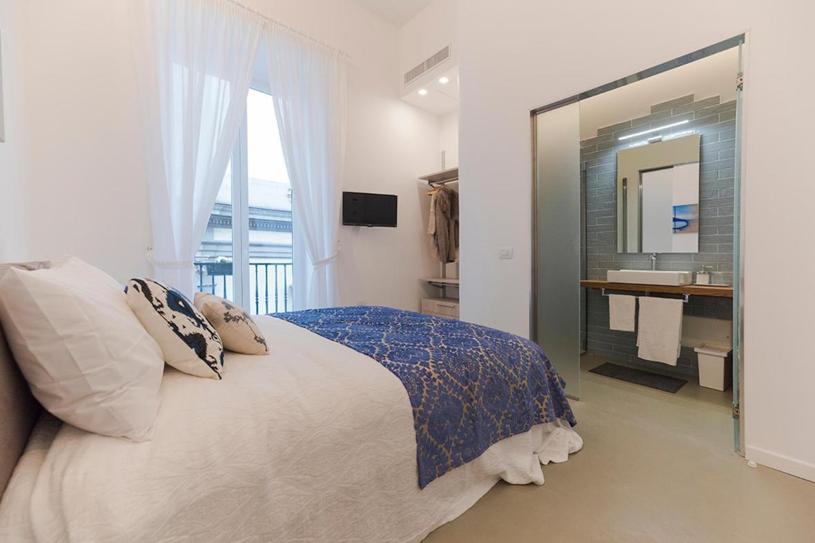A Misura Duomo Rooms & Apartment - Ls Accommodations Nápoly Kültér fotó