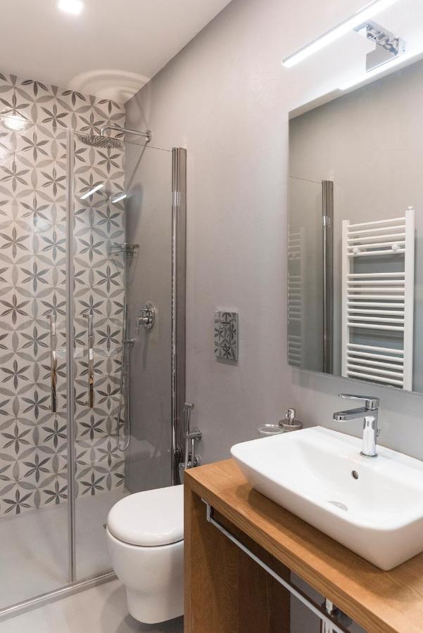 A Misura Duomo Rooms & Apartment - Ls Accommodations Nápoly Kültér fotó